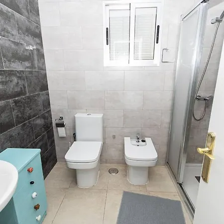 Piso Junto A La Estacion Ave Apartment